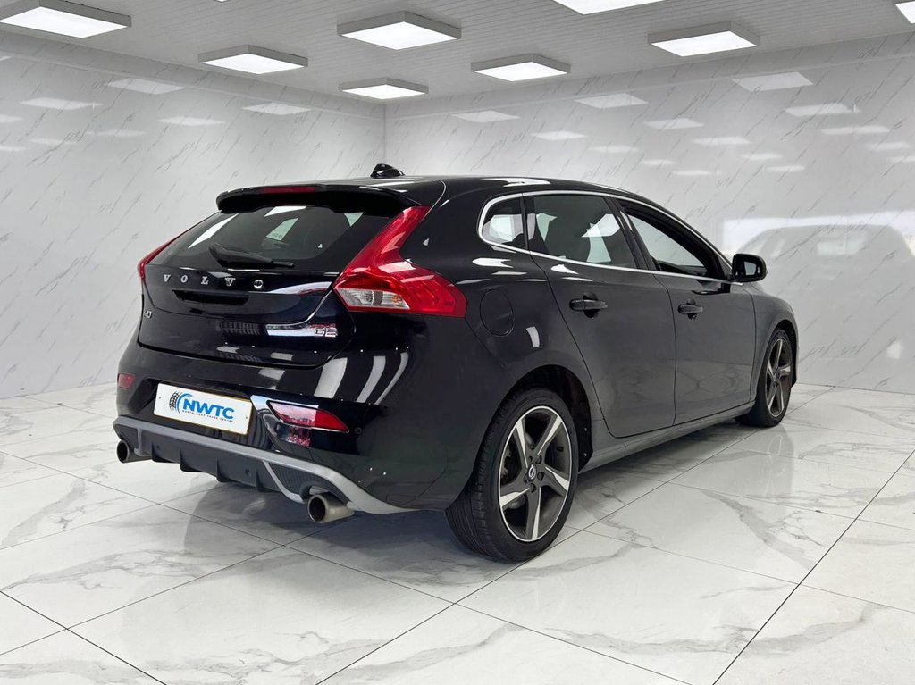 Used Volvo V40 2016 for sale - 76386100: Photo 11