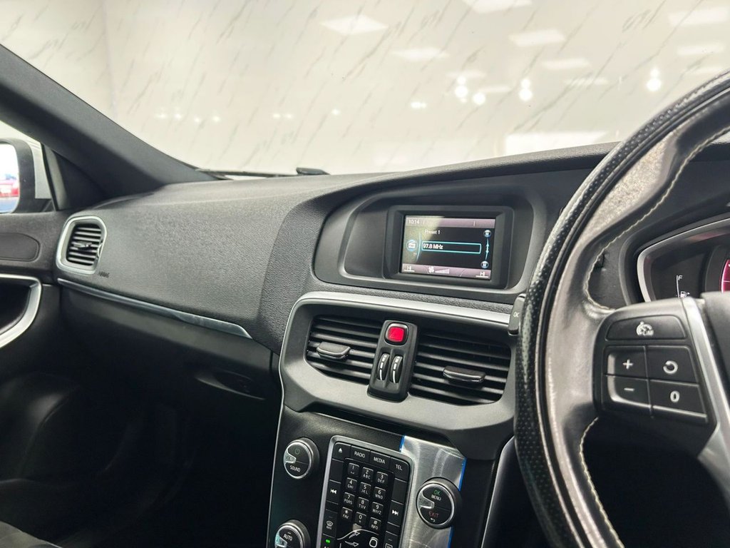 Used Volvo V40 2016 for sale - 76386100: Photo 15