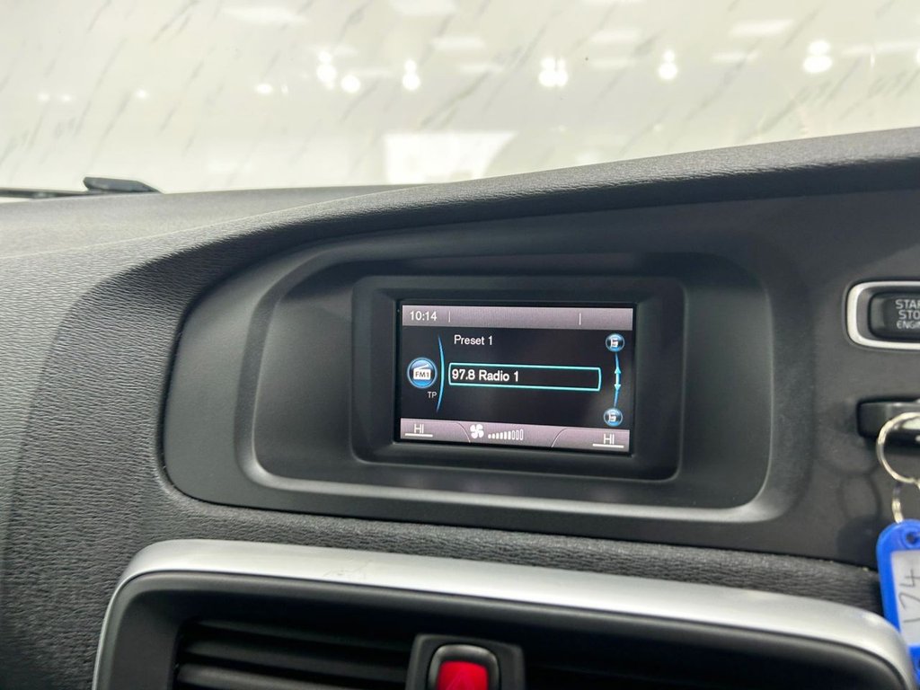 Used Volvo V40 2016 for sale - 76386100: Photo 16