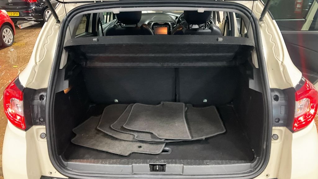 Used Renault Captur 2015 for sale - 77498972: Photo 15