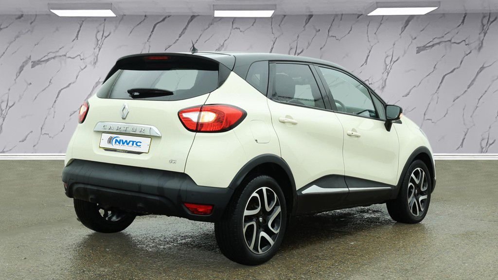 Used Renault Captur 2015 for sale - 77498972: Photo 7