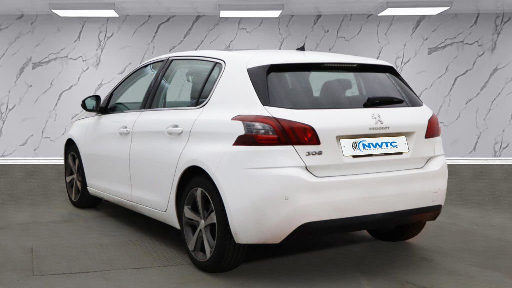 Used Peugeot 308 2018 for sale - 76430234: Photo 4