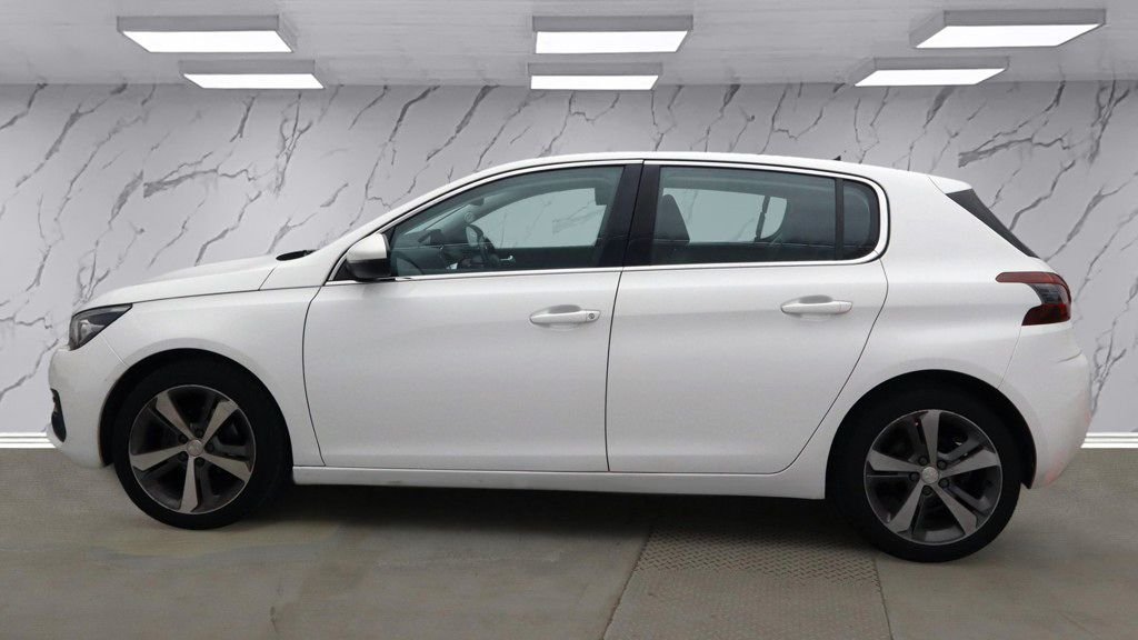 Used Peugeot 308 2018 for sale - 76430234: Photo 6