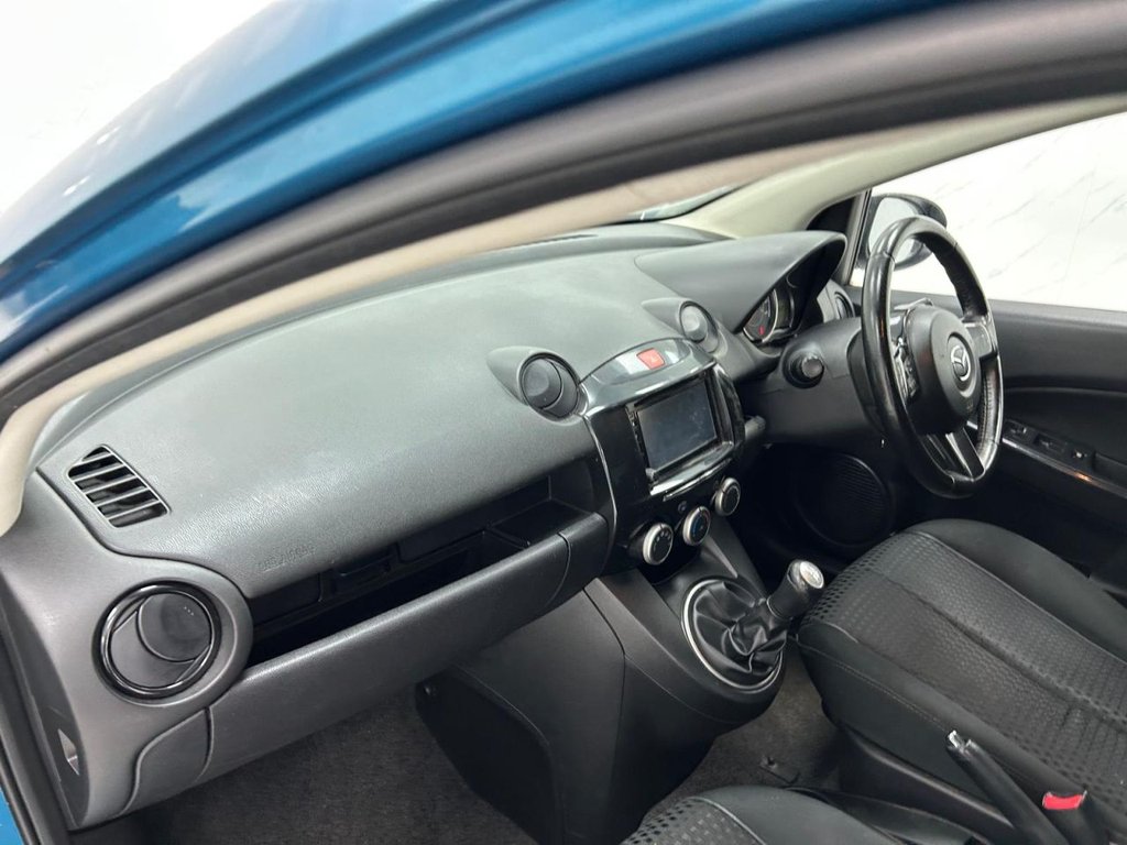 Used Mazda Mazda2 2014 for sale - 77327843: Photo 13