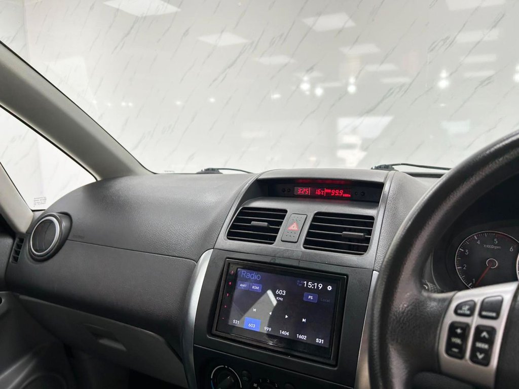 Used Peugeot 208 2012 for sale - 76558780: Photo 15