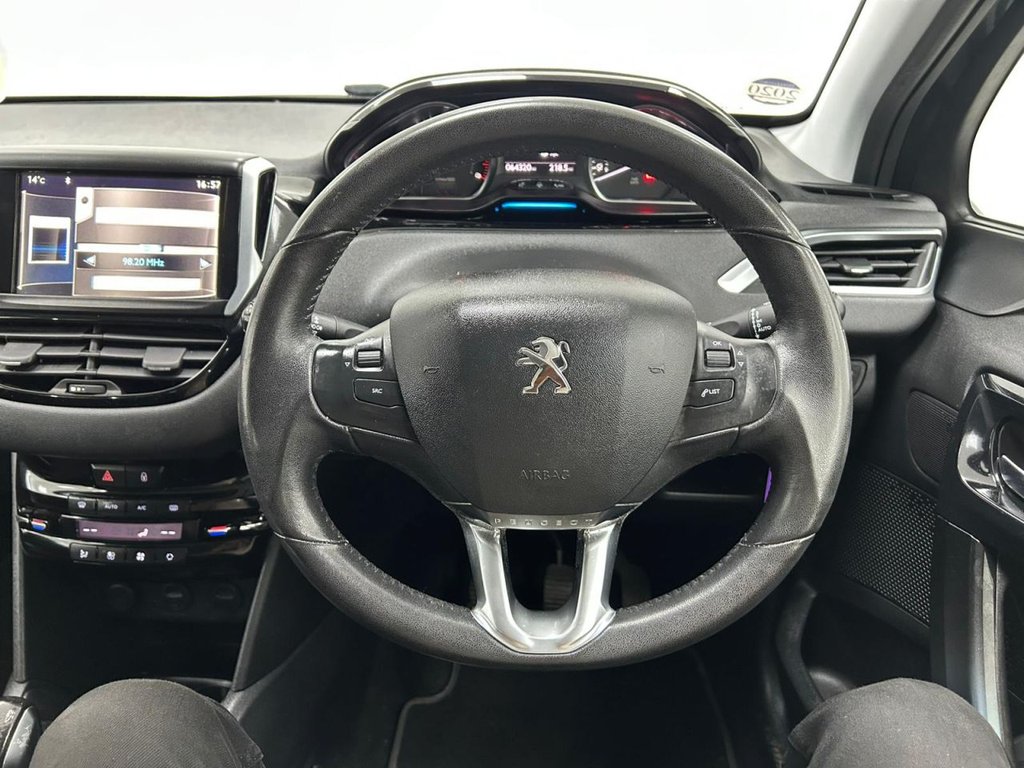 Used Peugeot 208 2012 for sale - 76558780: Photo 18