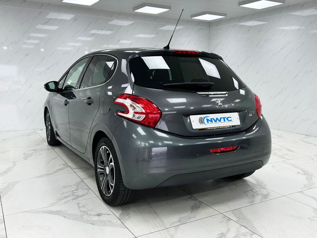 Used Peugeot 208 2012 for sale - 76558780: Photo 6