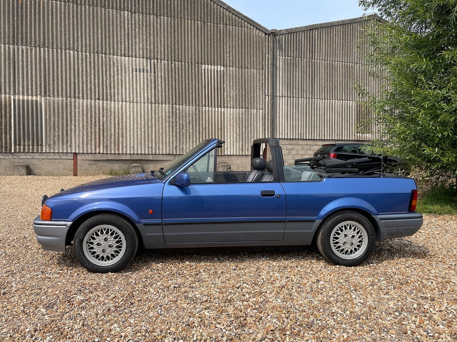 Used Ford Escort 1990 for sale - 76244024: Photo 5