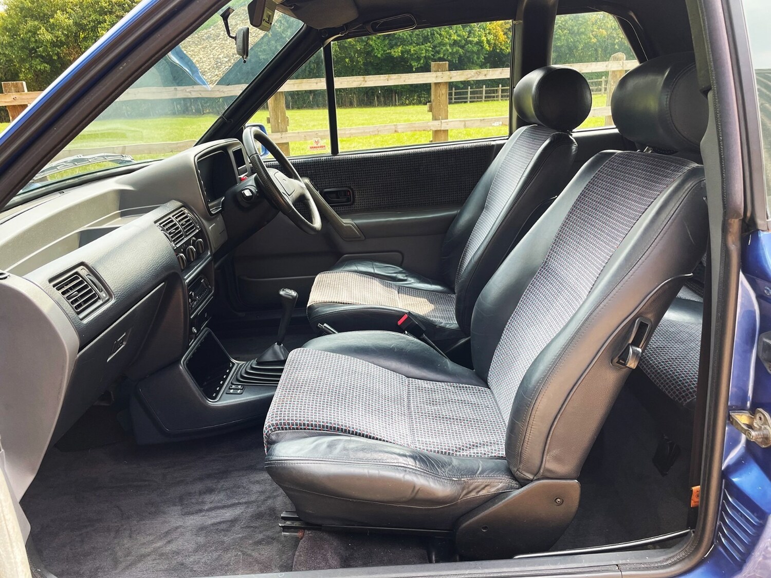 Used Ford Escort 1990 for sale - 77951620: Photo 18