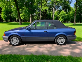 Used Ford Escort 1990 for sale - 77951620: Photo