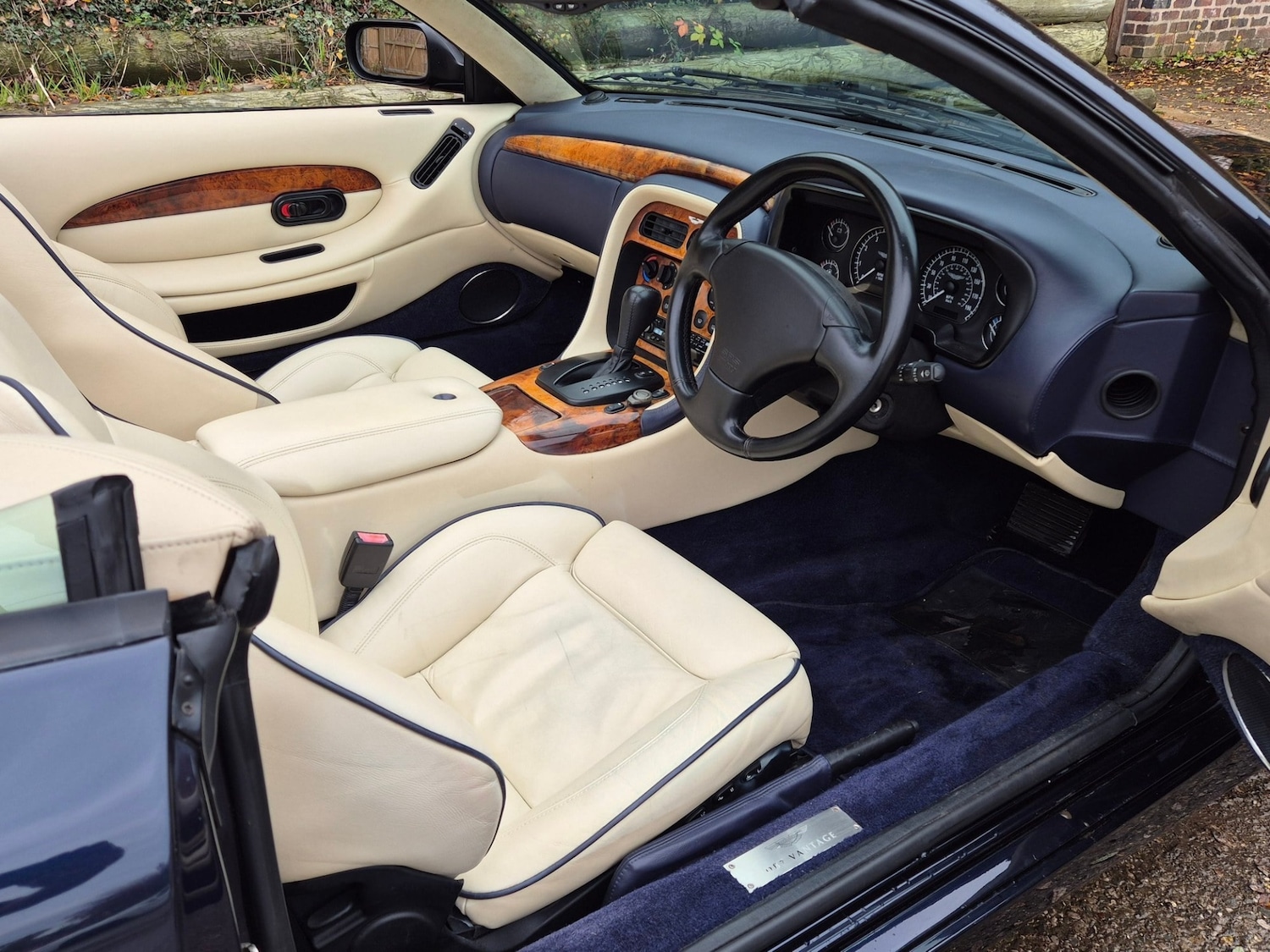 Used Aston Martin DB7 2001 for sale - 77294780: Photo 9