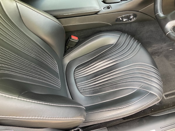 Used Aston Martin DB11 2018 for sale - 75375652: Photo 10