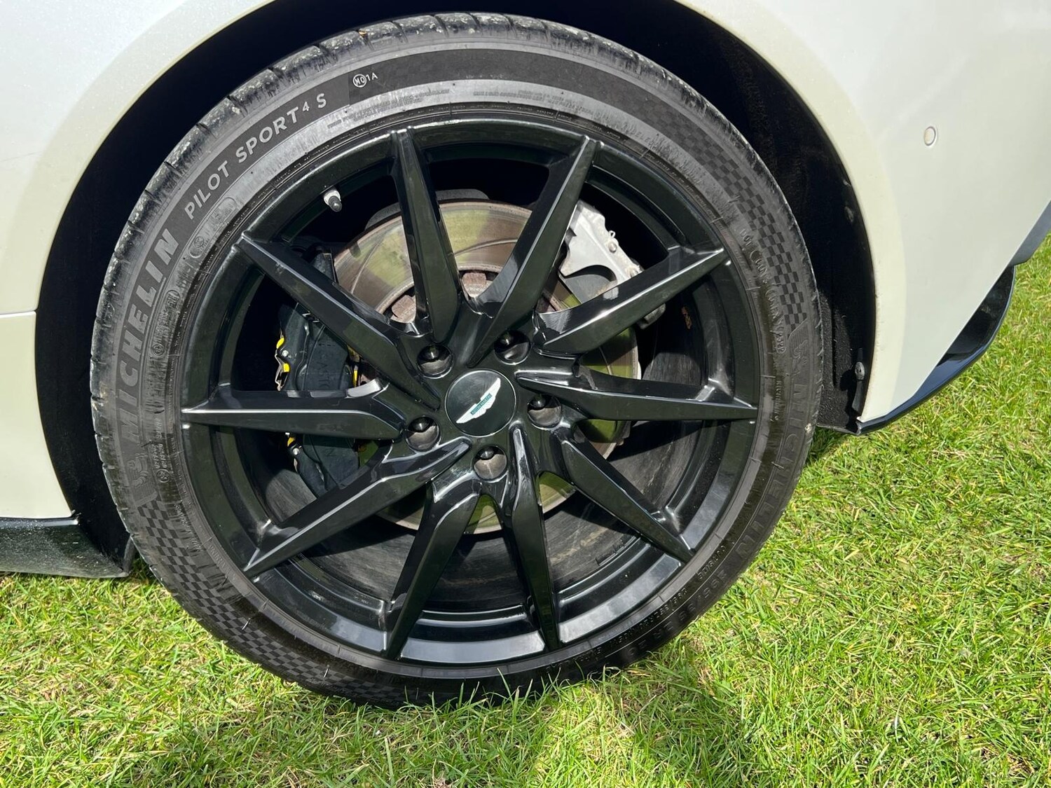 Used Aston Martin DB11 2018 for sale - 75375652: Photo 26