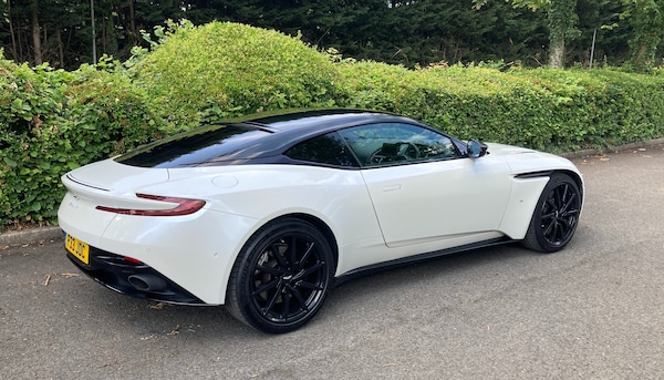 Used Aston Martin DB11 2018 for sale - 75375652: Photo 3