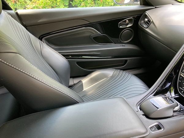 Used Aston Martin DB11 2018 for sale - 75375652: Photo 9
