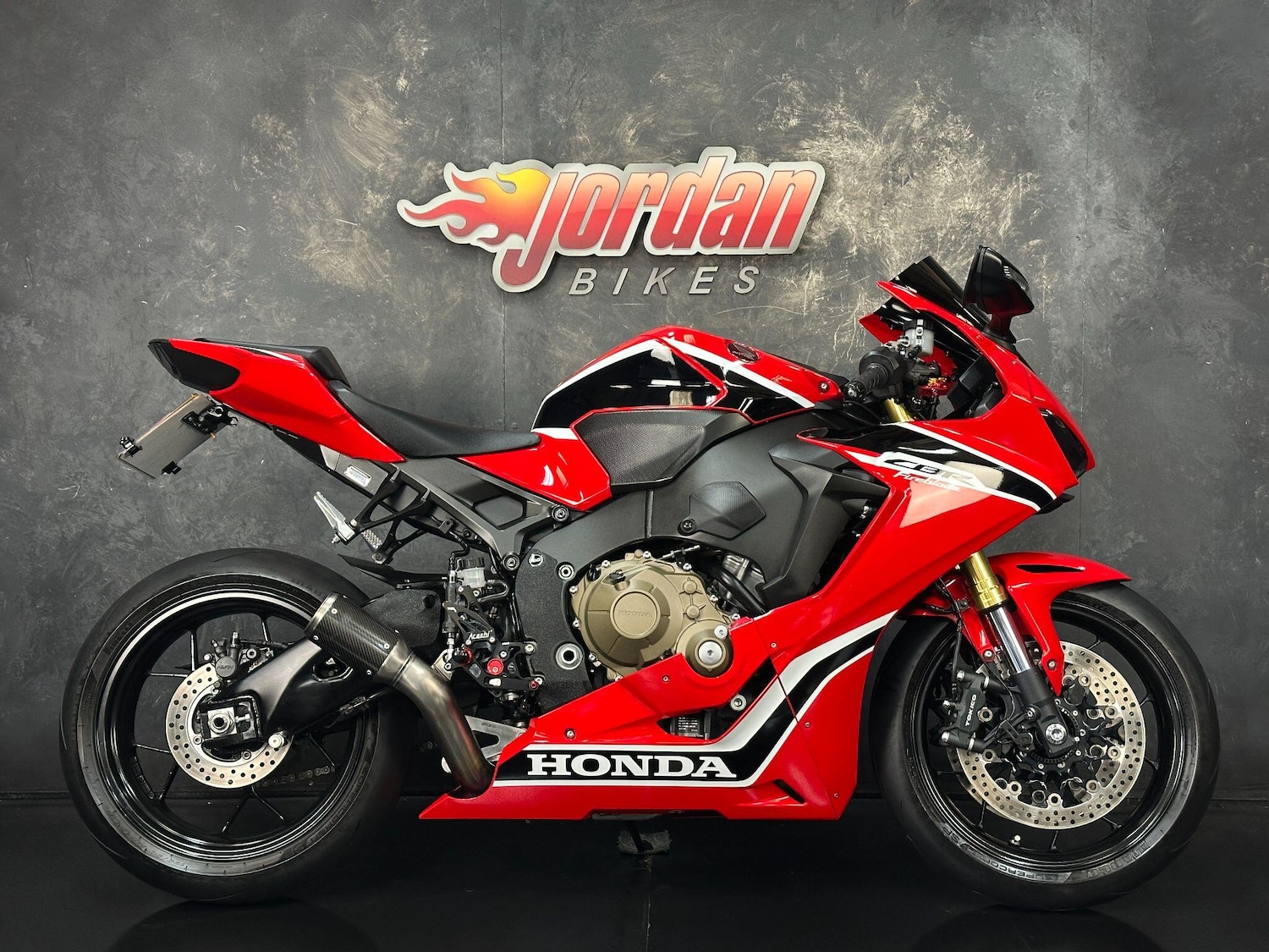 Used Honda CBR1000RR Fireblade 2017 for sale - 78891187: Photo 1