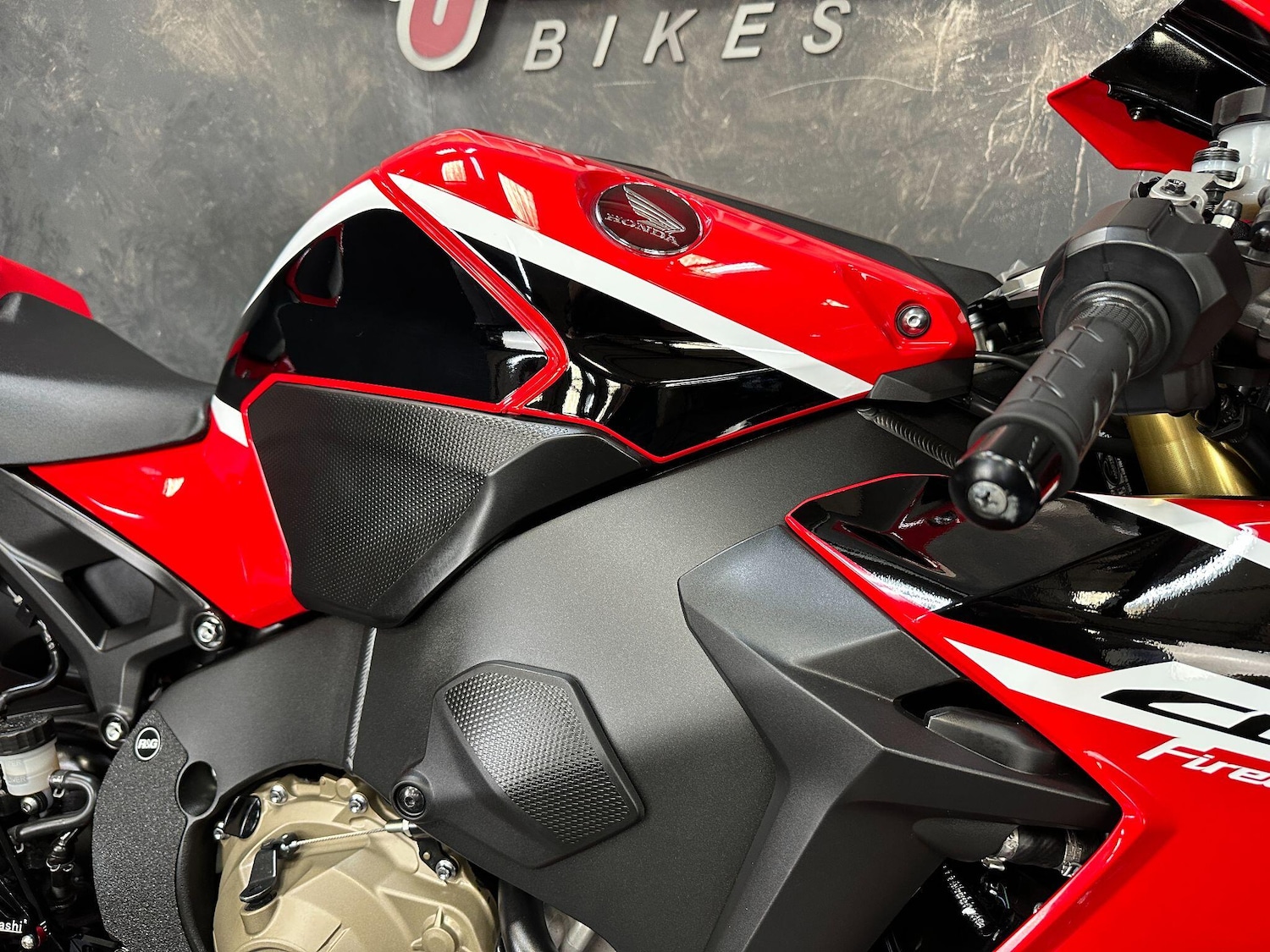 Used Honda CBR1000RR Fireblade 2017 for sale - 78891187: Photo 17