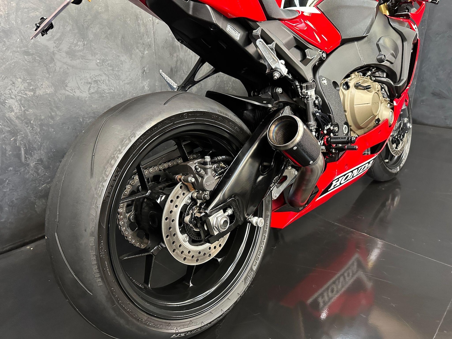 Used Honda CBR1000RR Fireblade 2017 for sale - 78891187: Photo 23