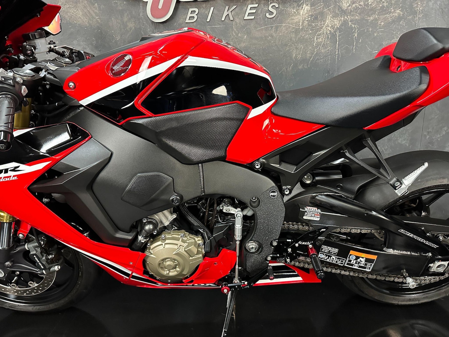 Used Honda CBR1000RR Fireblade 2017 for sale - 78891187: Photo 32