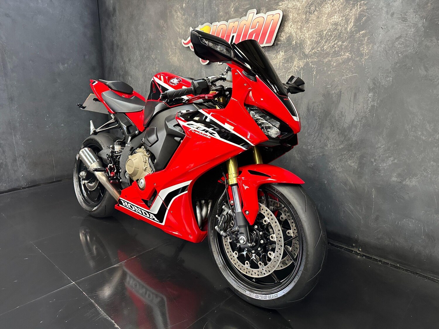 Used Honda CBR1000RR Fireblade 2017 for sale - 78891187: Photo 4