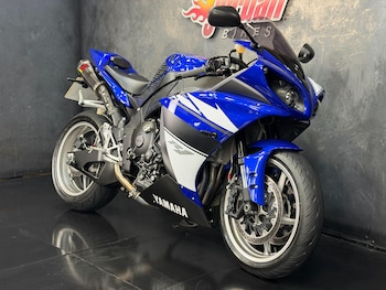 Used Yamaha R1 2010 for sale - bike-78675498: Photo