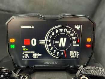 Used Ducati Streetfighter 2020 for sale - bike-78830441: Photo