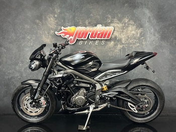Used Triumph STREET 2021 for sale - bike-78585484: Photo