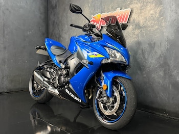 Used Suzuki GSX-S 2019 for sale - bike-78585760: Photo