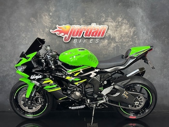 Used Kawasaki Ninja ZX-6R 2019 for sale - bike-78809259: Photo