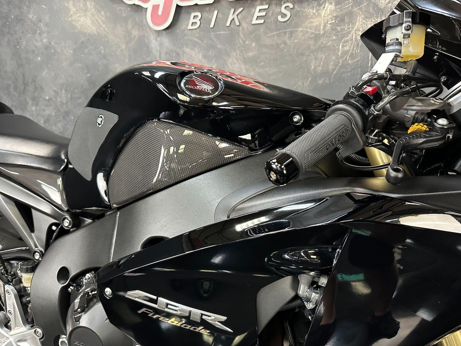 Used Honda CBR1000RR Fireblade 2010 for sale - 78752142: Photo 17
