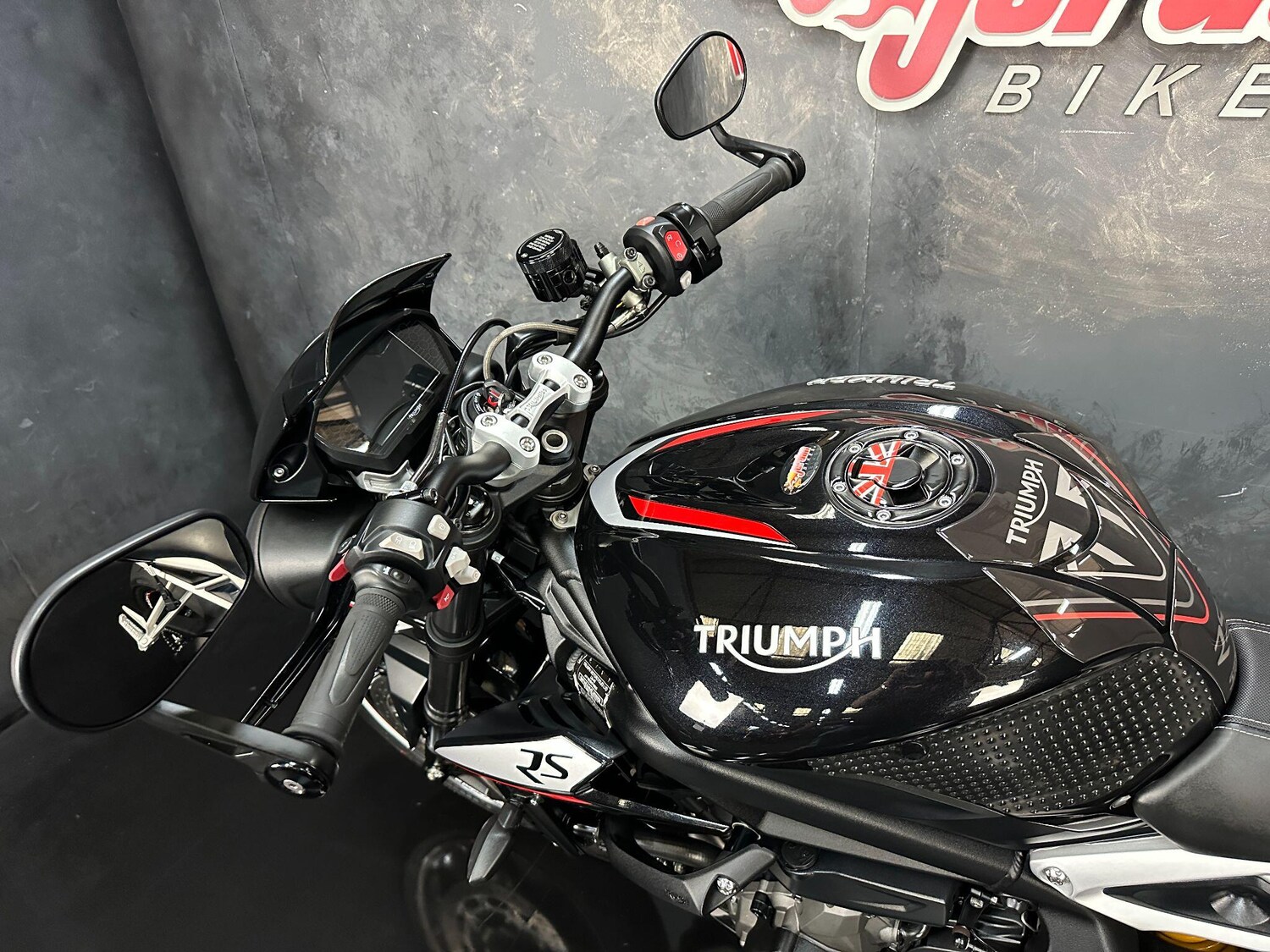 Used Triumph STREET 2017 for sale - 78830347: Photo 40