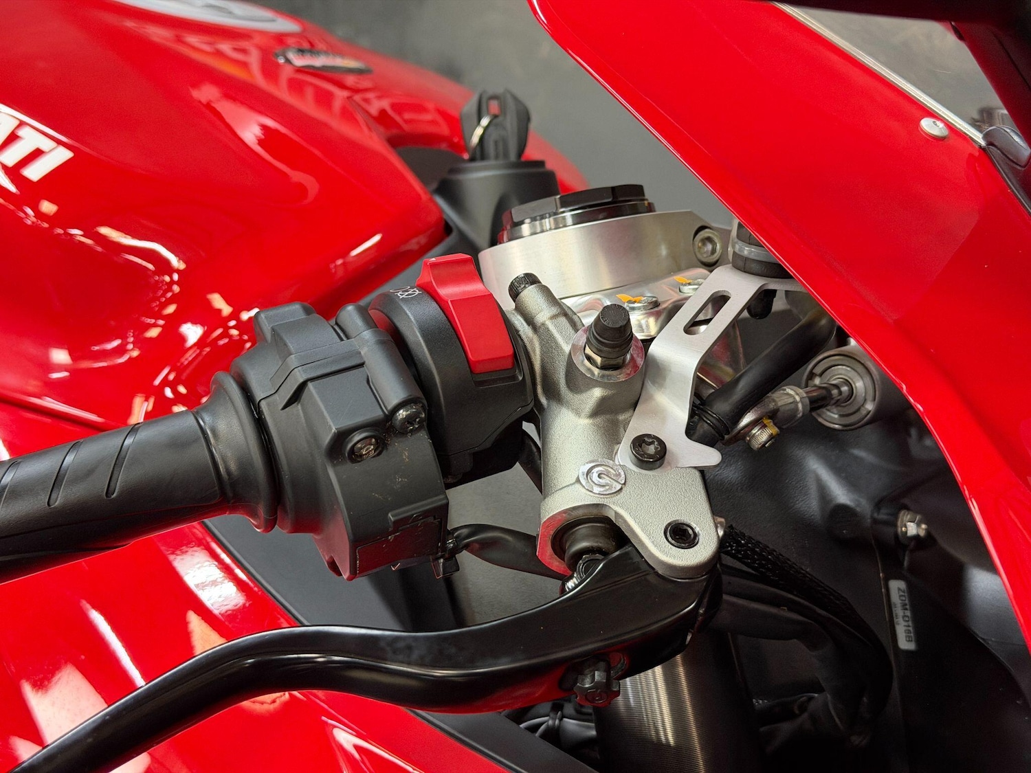 Used Ducati Panigale V2 2021 for sale - 78586726: Photo 14