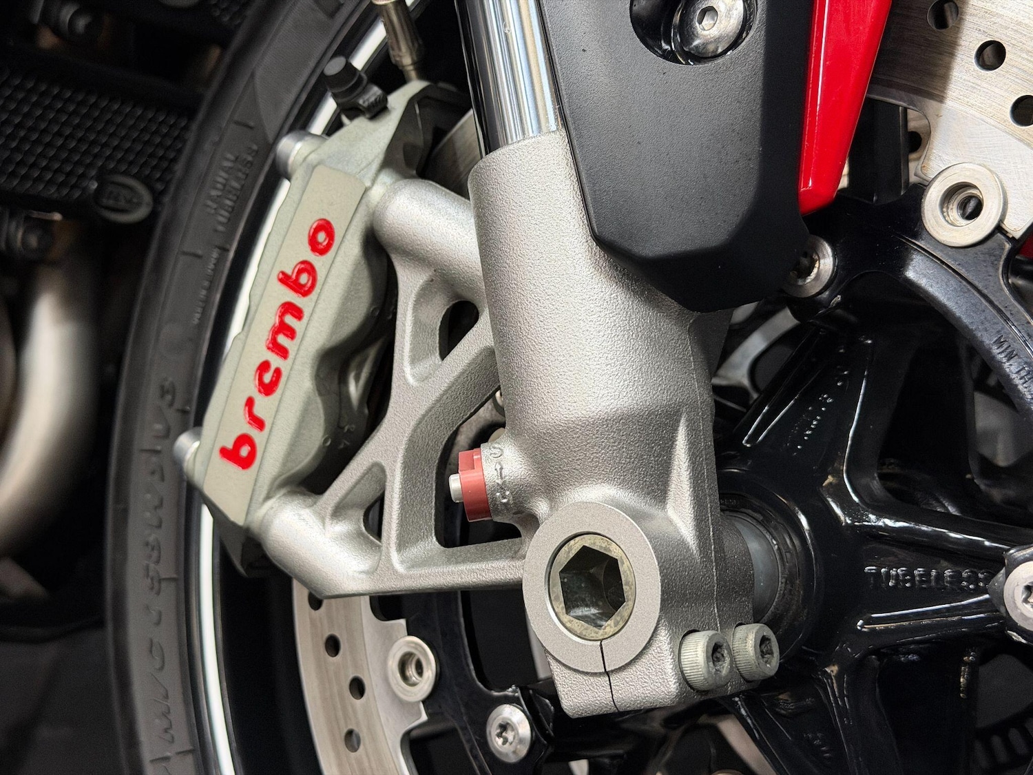 Used Triumph Speed Triple 1050 2017 for sale - 78728528: Photo 7