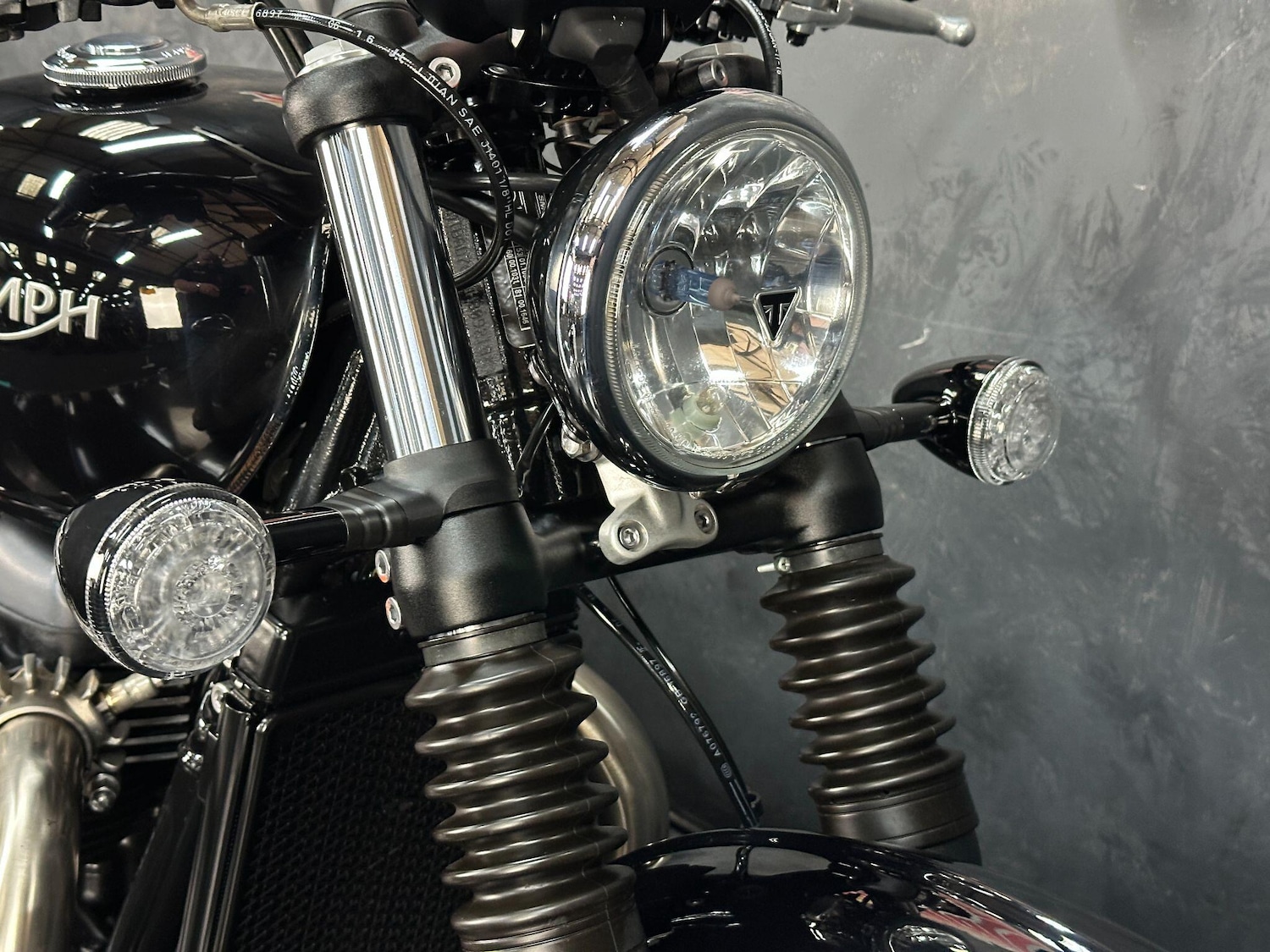 Used Triumph Bobber 2017 for sale - 78636236: Photo 12