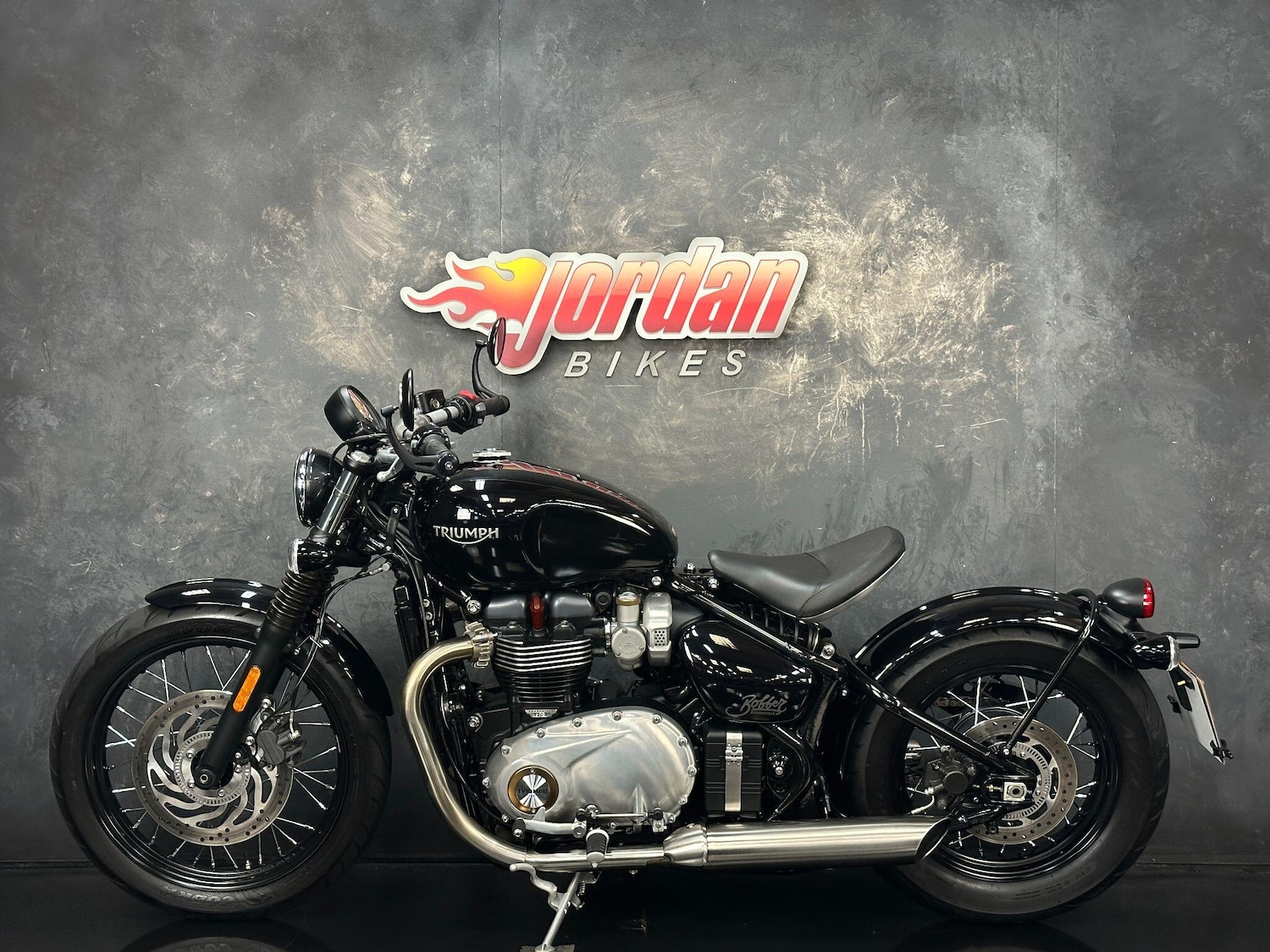 Used Triumph Bobber 2017 for sale - 78636236: Photo 2