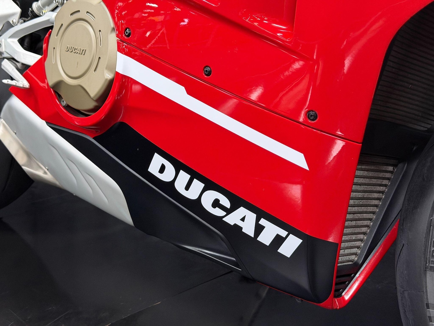 Used Ducati Panigale V4S 2021 for sale - 78585825: Photo 16