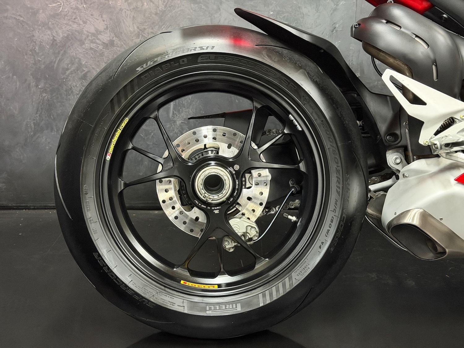 Used Ducati Panigale V4S 2021 for sale - 78585825: Photo 30