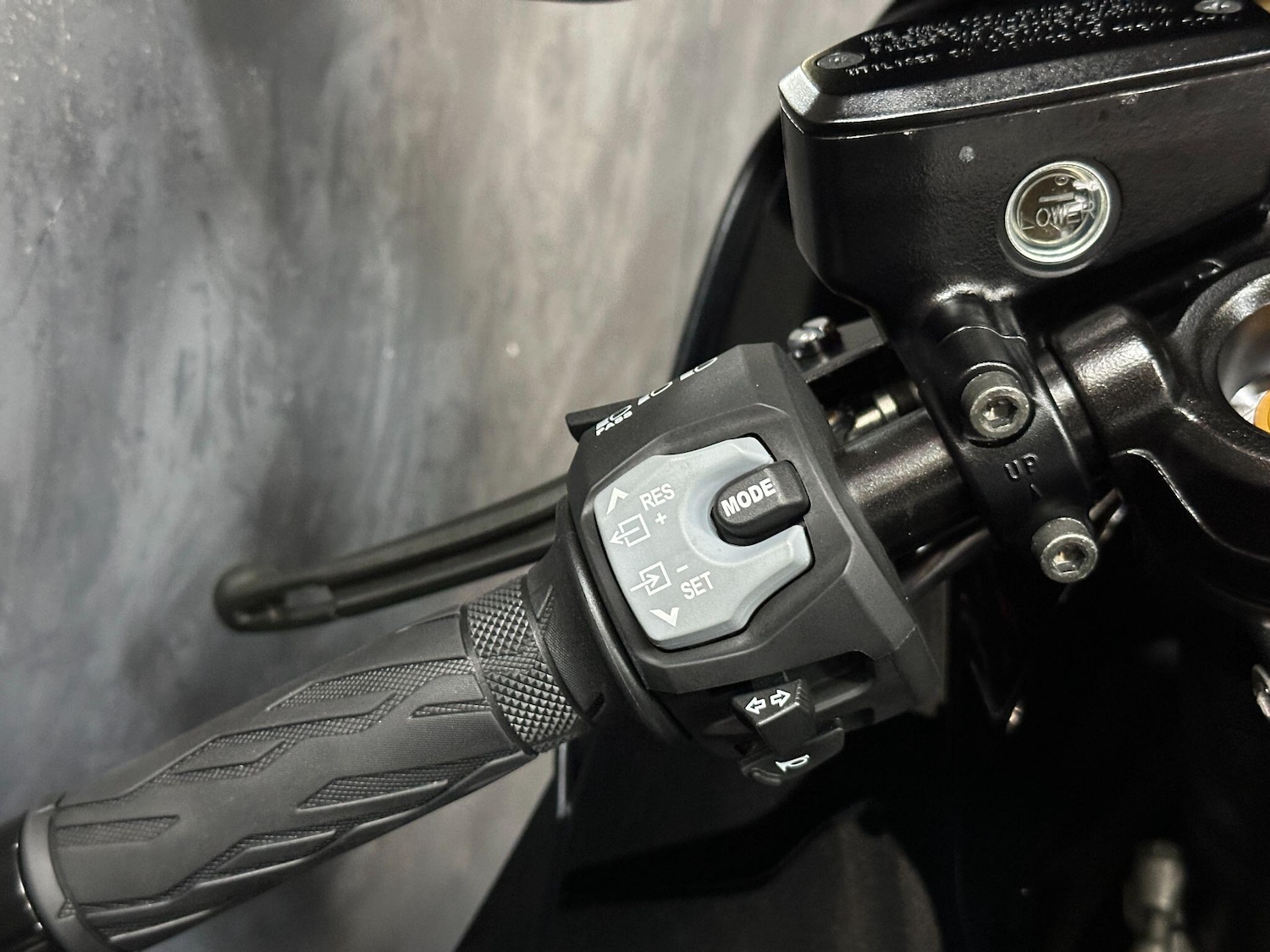 Used Suzuki GSX1300R Hayabusa for sale - 78947555: Photo 24