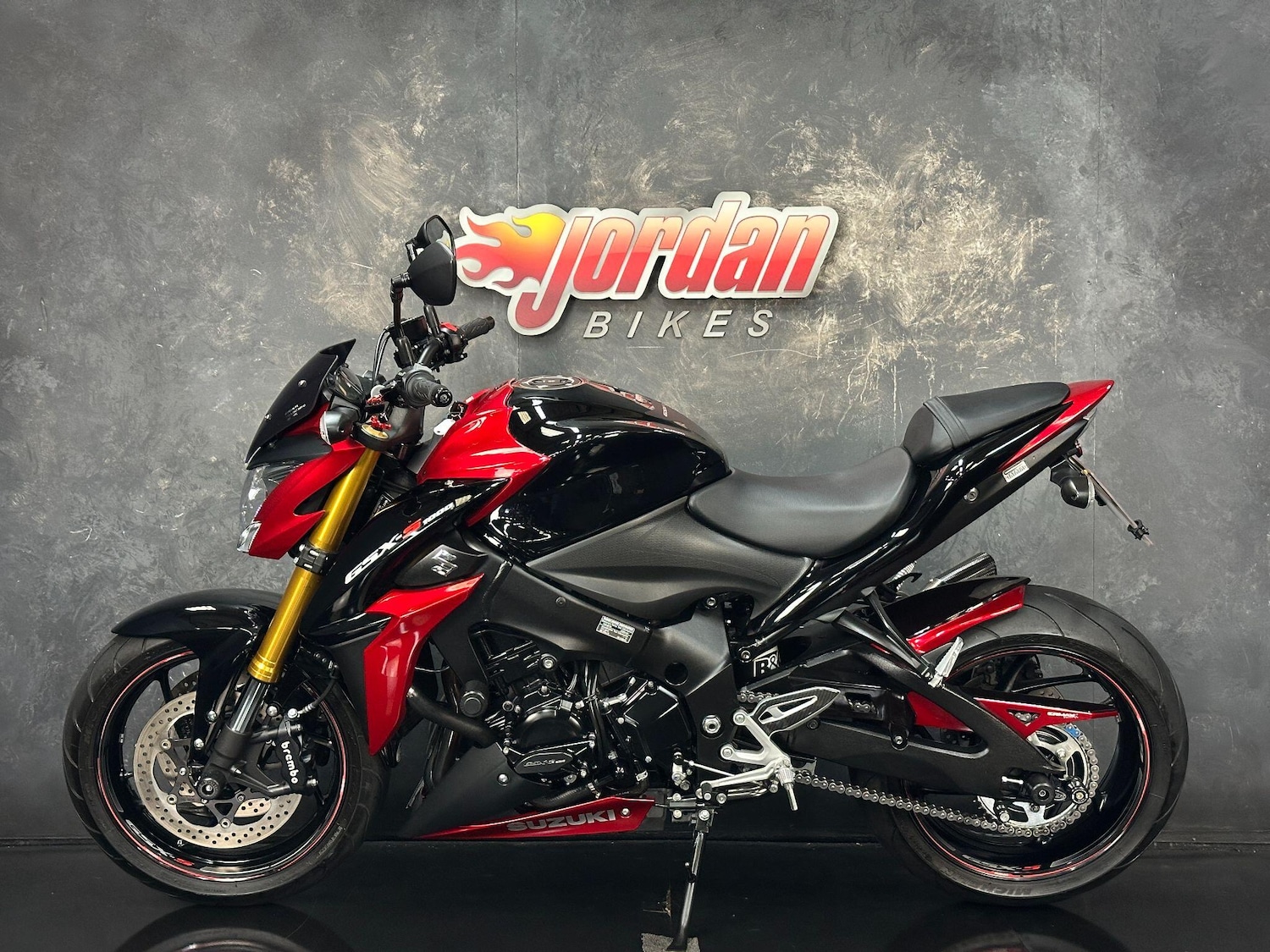 Used Suzuki GSX-S 2015 for sale - 78648273: Photo 2