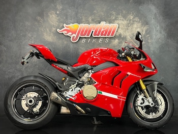 Used Ducati Panigale V4S 2020 for sale - bike-78585696: Photo