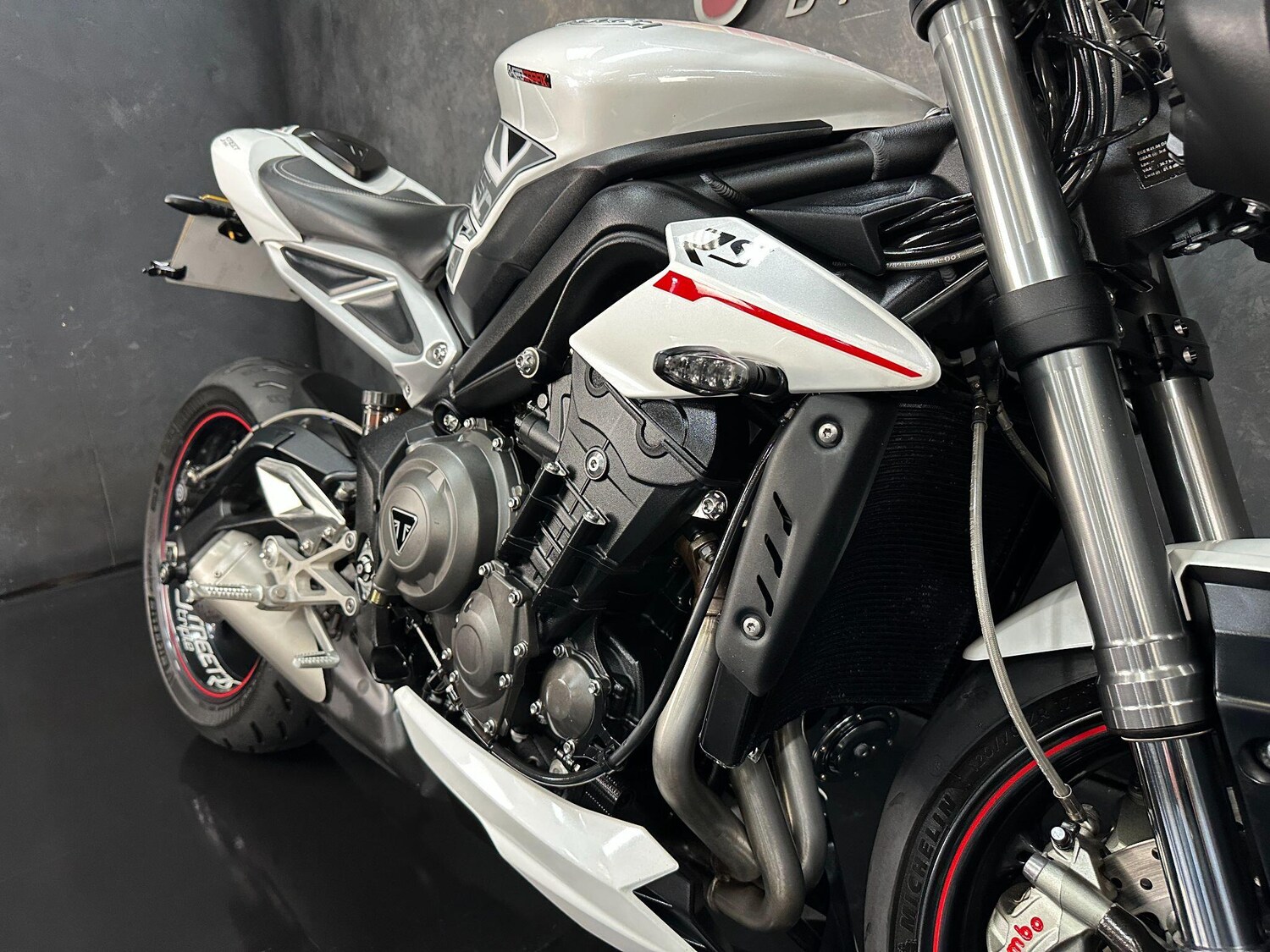 Used Triumph STREET 2018 for sale - 78783944: Photo 16