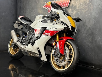 Used Yamaha R1 2023 for sale - bike-79269192: Photo