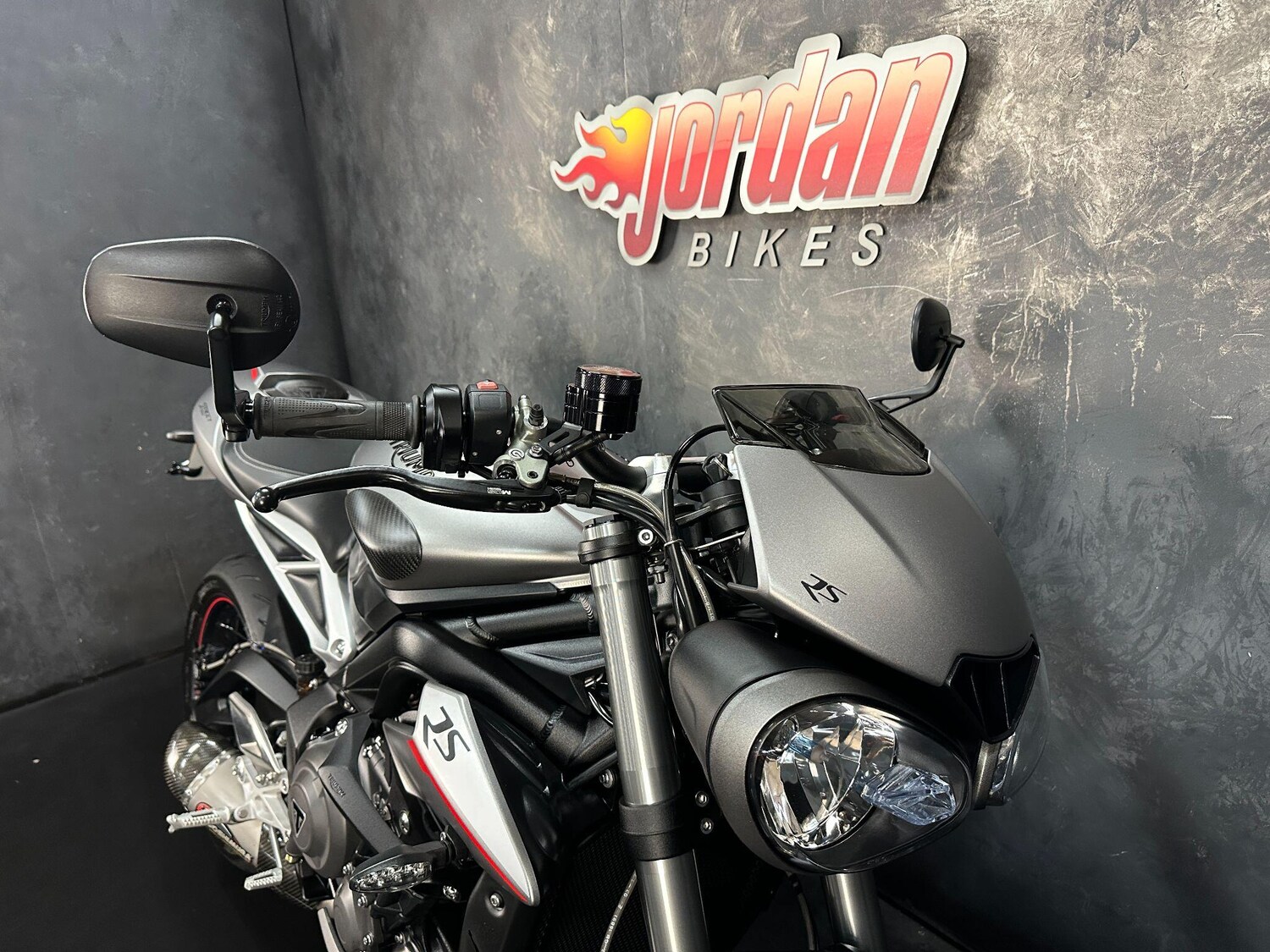 Used Triumph STREET 2018 for sale - 78797255: Photo 11
