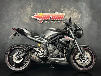 Used Triumph STREET 2018 for sale - bike-78797255: Photo