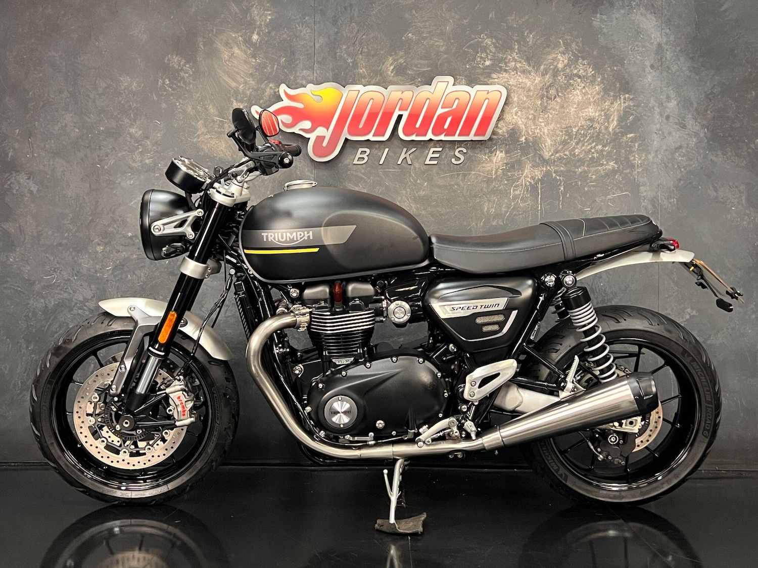 Used Triumph SPEED 2022 for sale - 78585751: Photo 2