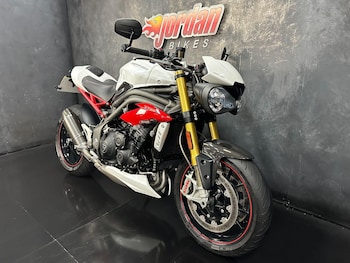 Used Triumph SPEED 2016 for sale - bike-79303642: Photo