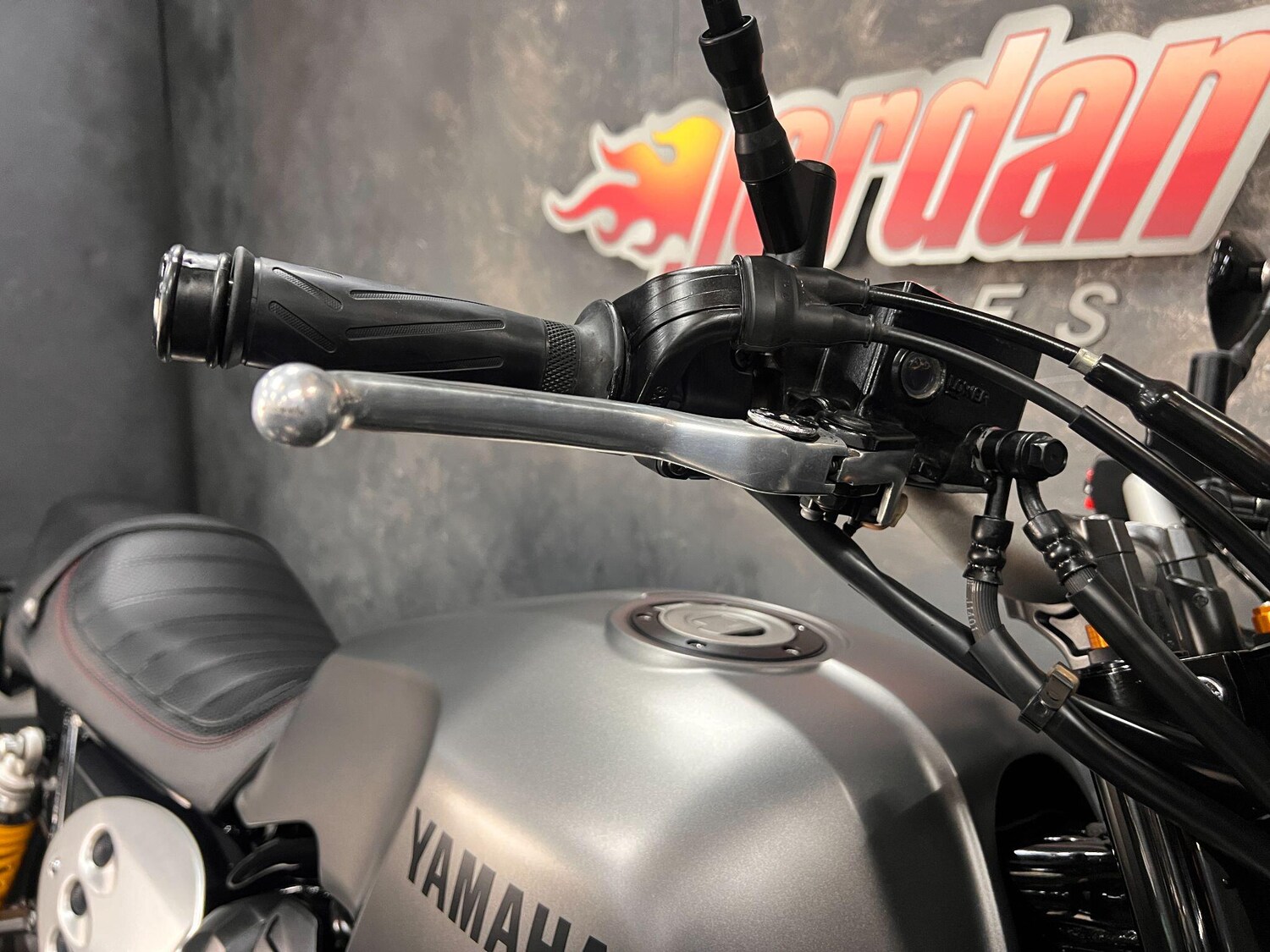 Used Yamaha XJR1300 2016 for sale - 78636731: Photo 18