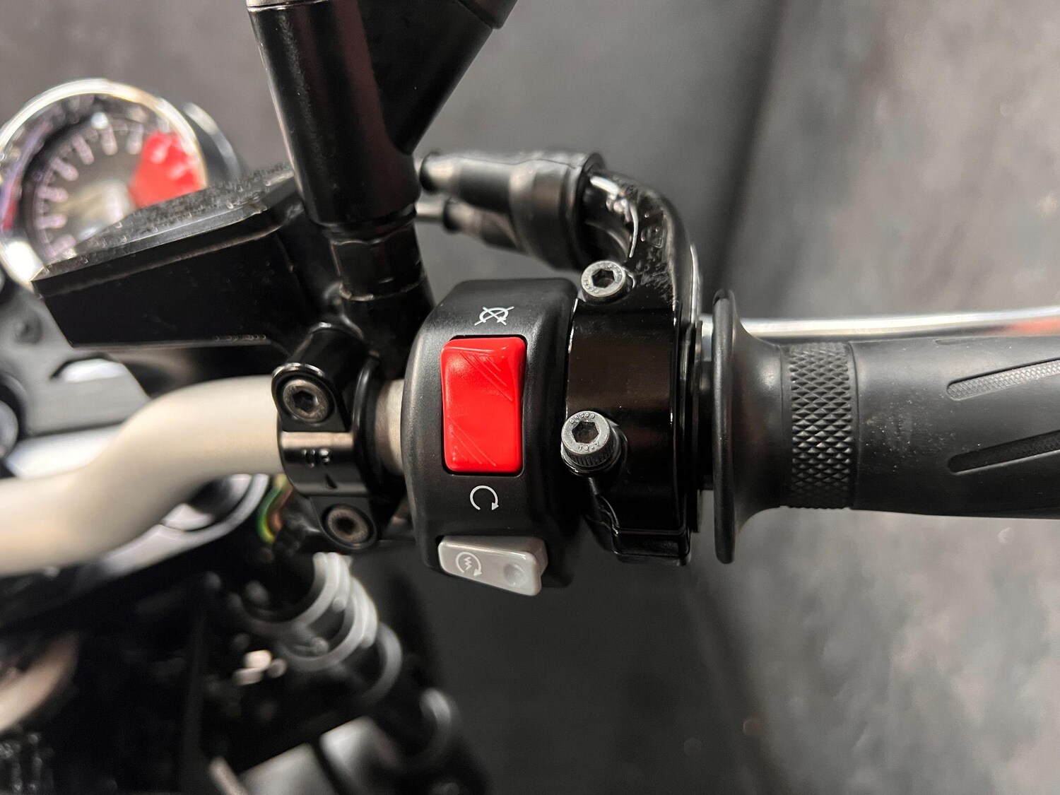 Used Yamaha XJR1300 2016 for sale - 78636731: Photo 45