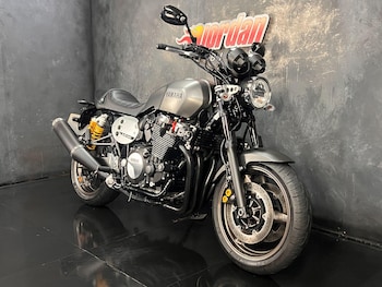 Used Yamaha XJR1300 2016 for sale - bike-78636731: Photo