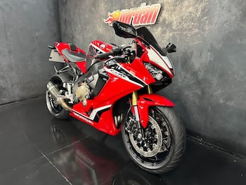 Used Honda CBR1000RR Fireblade 2019 for sale - bike-79463989: Photo